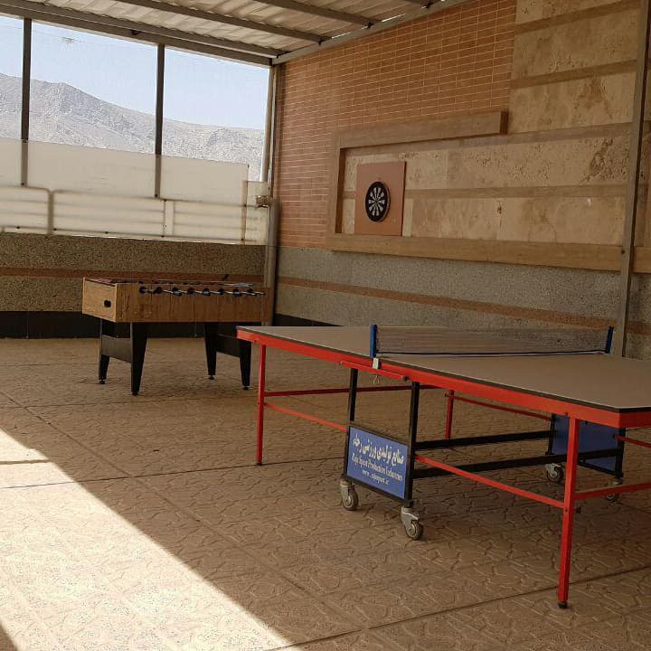 Students can use the tennis and handball gyms